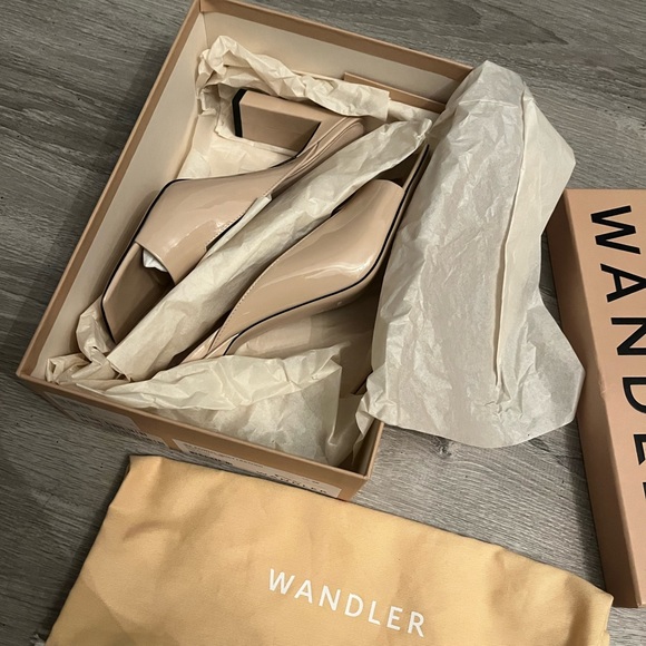 WANDLER - ISA sandal goat leather shiny almond size 39 - Picture 13 of 14